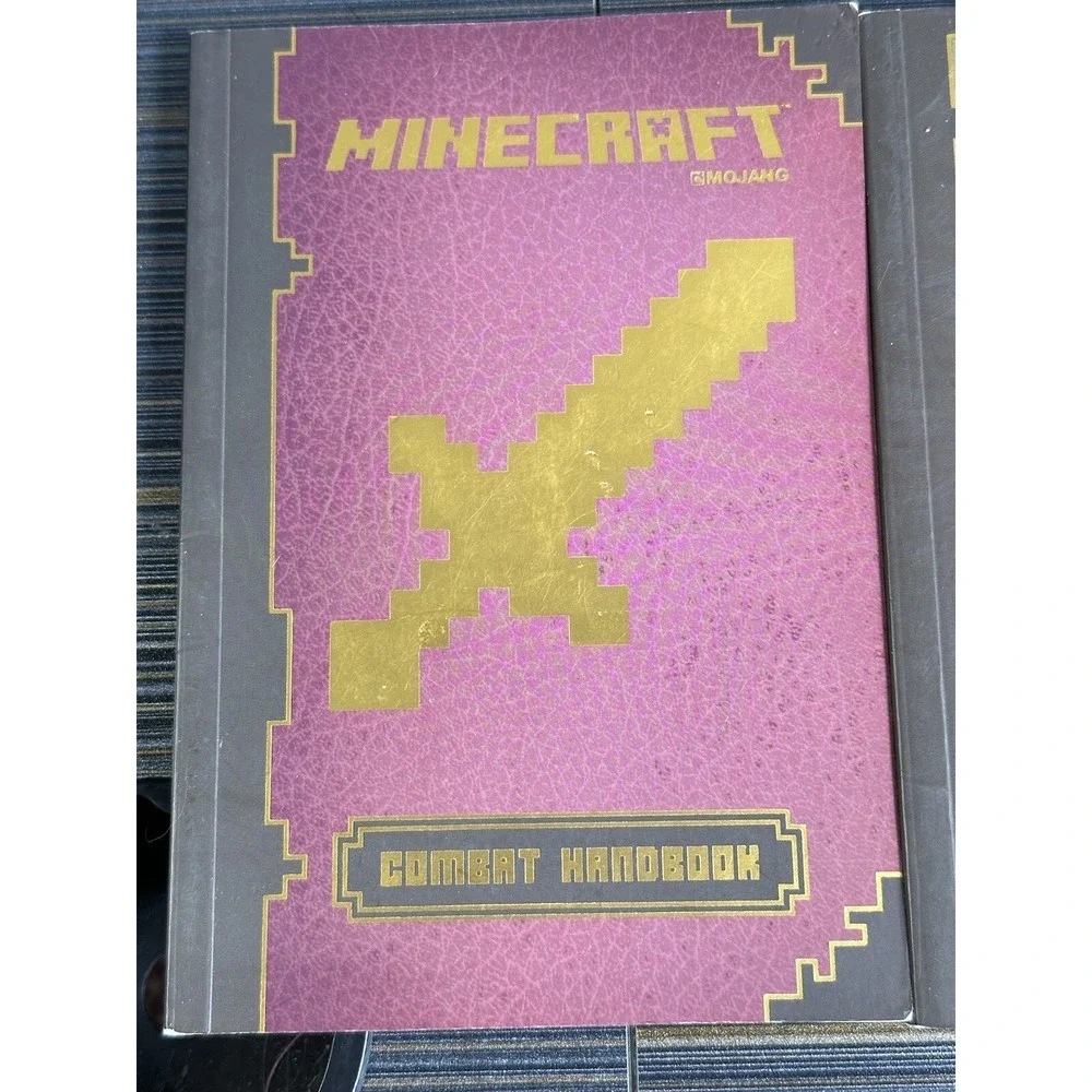 Minecraft Handbooks Official Book Essential‎ Combat Construction Soft Lot Of 3